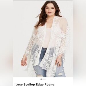 Elegant IVORY Lace RUANA